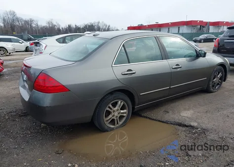2006 Honda Accord 2.4 Ex из США, поврежденный, VIN 1HGCM56816A062703
